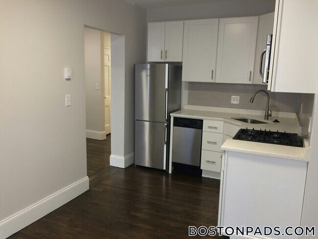 Photo - 52 Clearway St Unit 8
