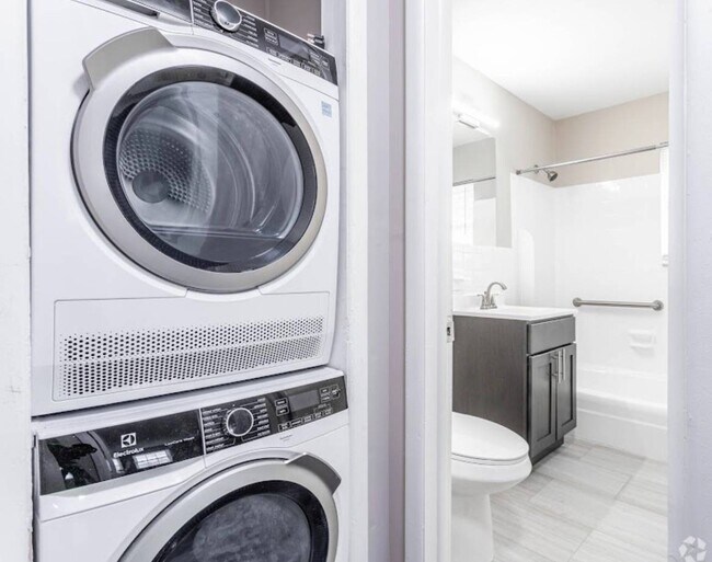 Introducing Toms River Apartments, where modern living meets convenience. Enjoy in-unit laundry facilities and stylish bathrooms designed for your comfort. Don't miss out on the perfect home—schedule your tour today! - Toms River Apartments