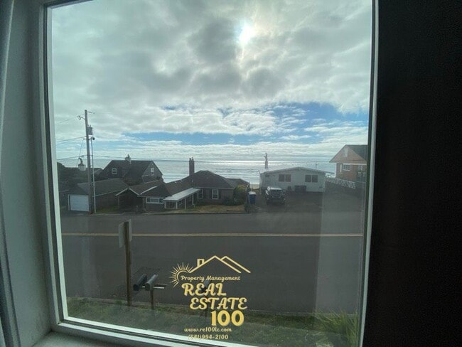 Photo - 3550 NW Jetty Ave