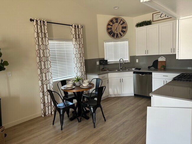 Photo - 8507 Frankie Lou St Unidad A