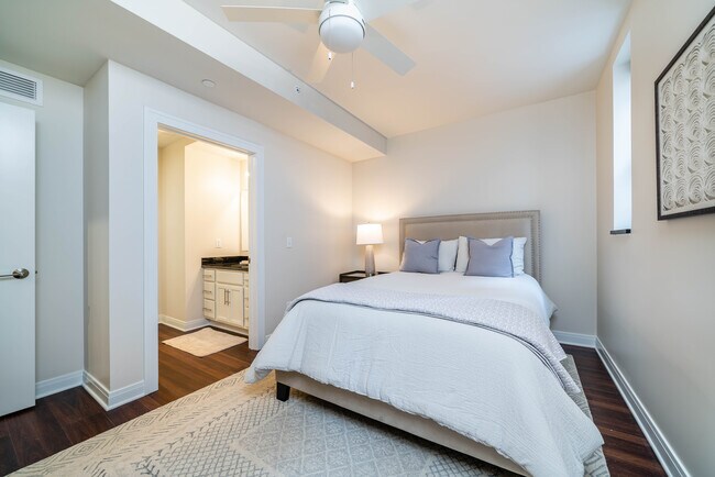 Photo - Peregrine Square
