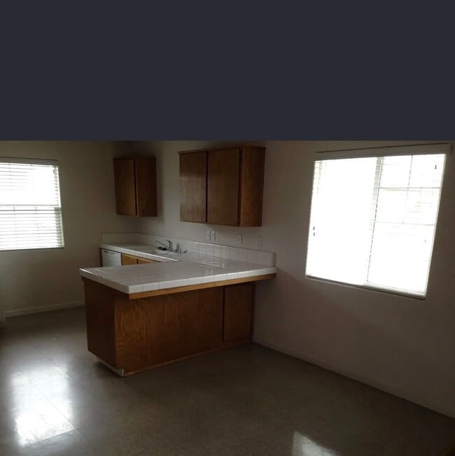 Photo - Lark  4 Plex Unit 2247