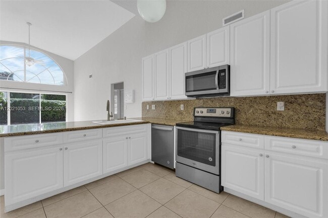 Photo - 10635 NW 54th St