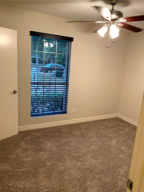 Photo - 704 Chestnut Crossing