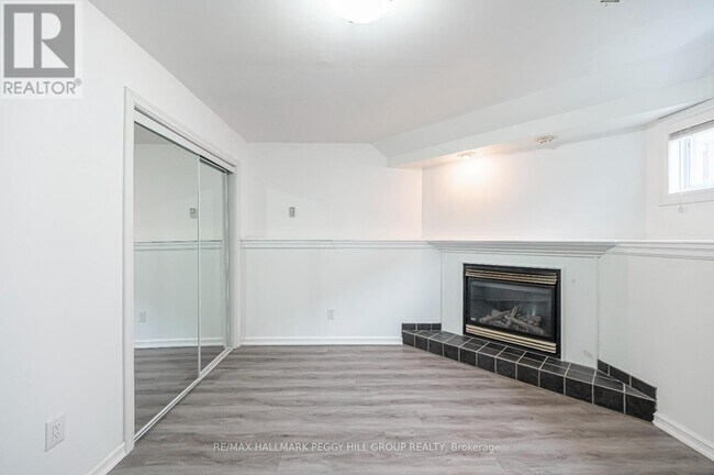 Photo - 32 54th St S