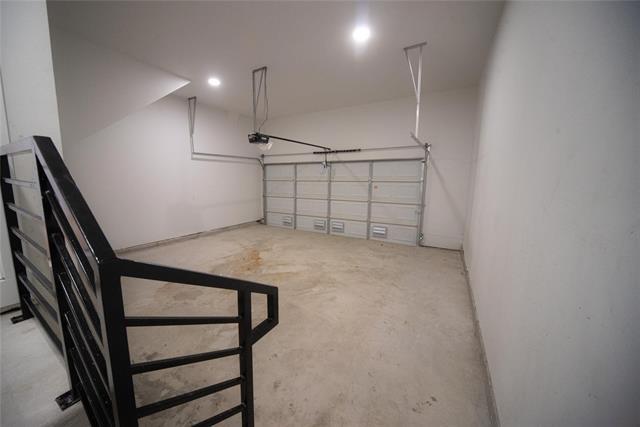 236 Urbane Crst Dr