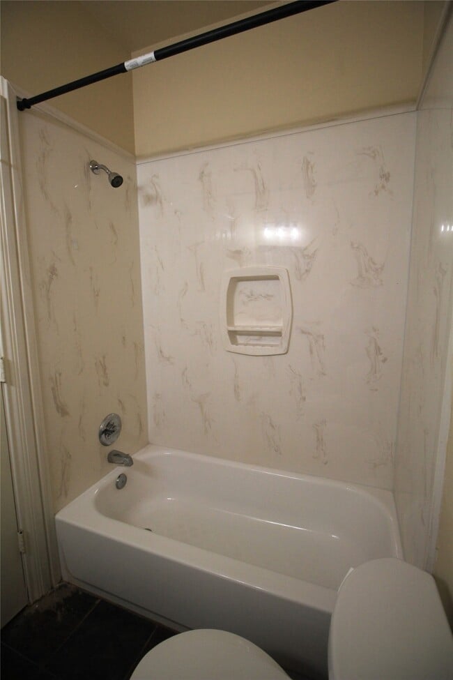 Photo - 4709 Scott St