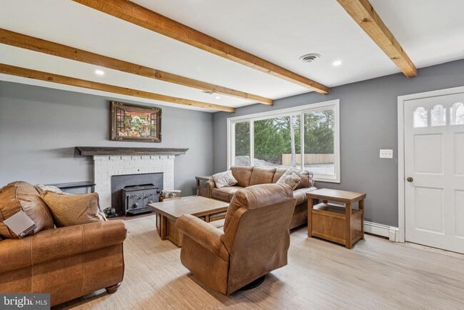Building Photo - 15104 Gardner Rd Rental