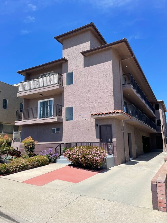 Photo - Open and Spacious 2 Bedroom, 1 Bathroom Apartment in San Pedro Unit 1
