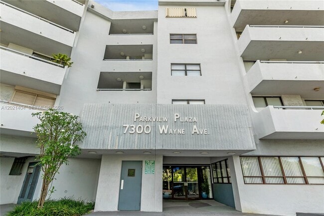 Building Photo - 7300 Wayne Ave Unit 514