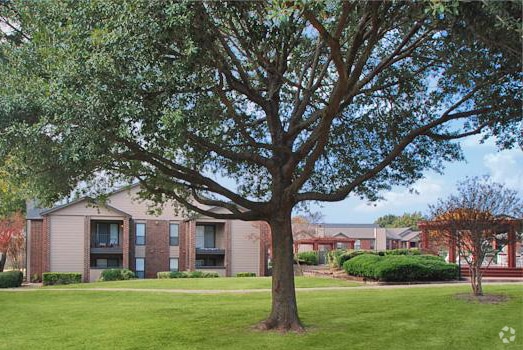 Valley Creek Apartments