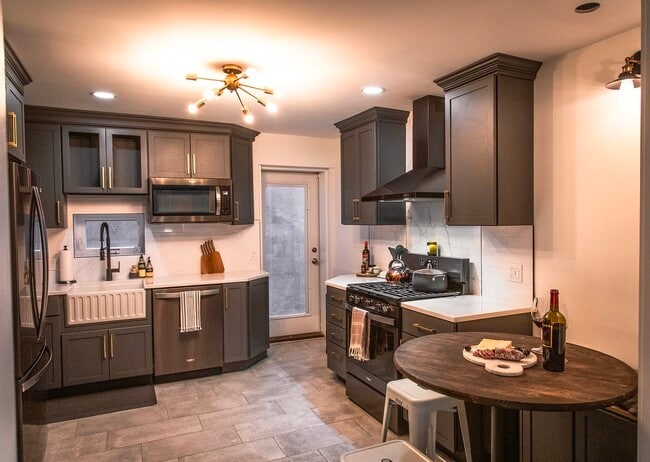 Photo - 913 S Darien St