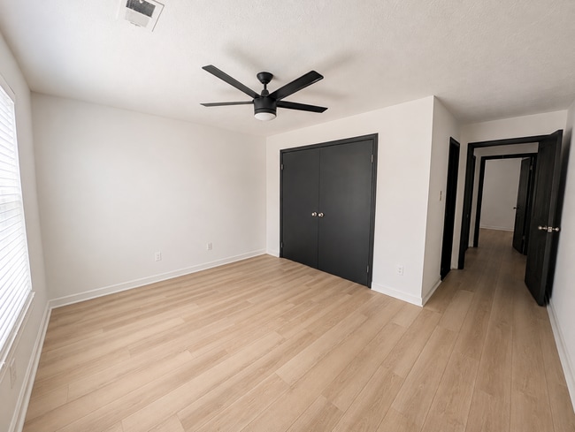 Photo - 1478 N Diane Ct