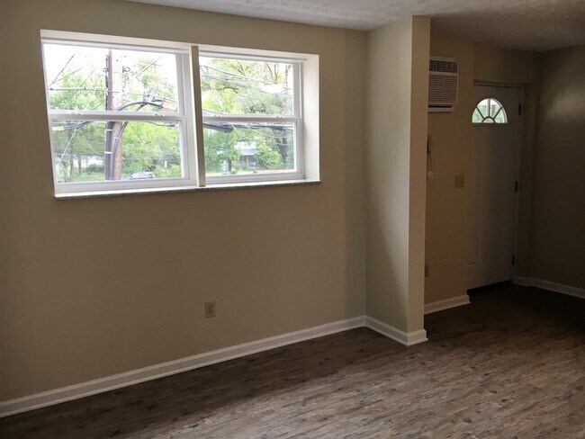Photo - 3316 Maize Rd Unidad 3316-B