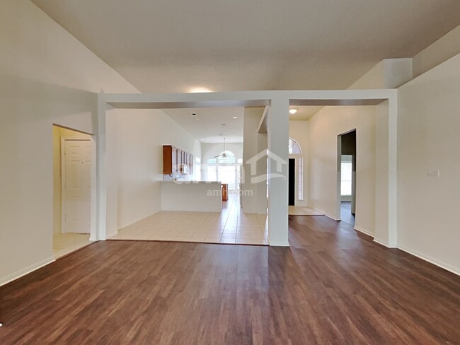 Photo - 534 Starkstone Ct