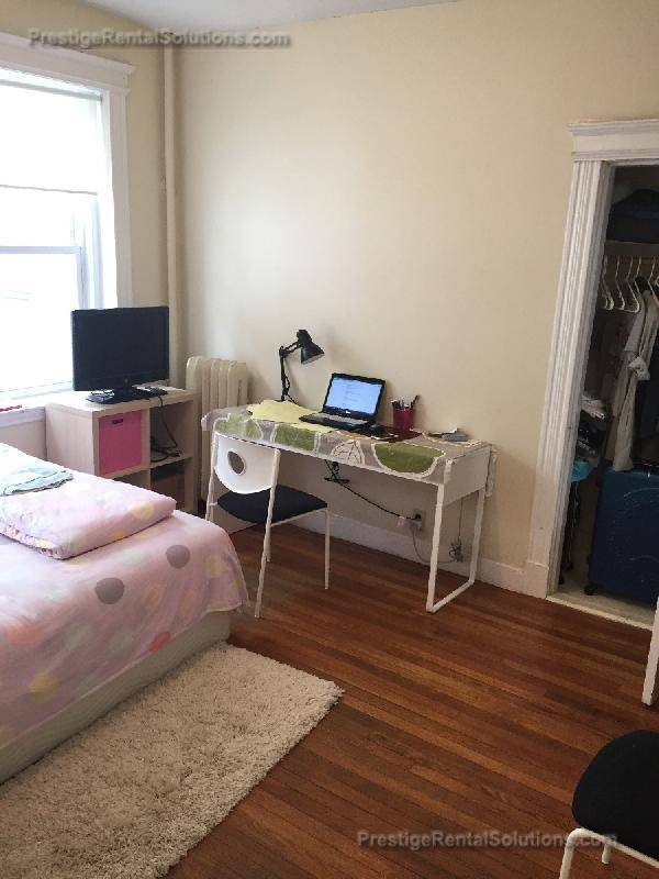 Building Photo - 95 Gordon St