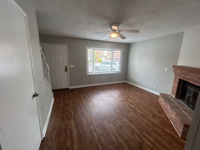 Photo - 940-403 Glenn Street, West Columbia SC 29169