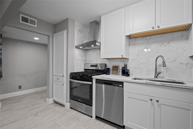 Photo - 8100 Seawall Blvd Unit 113