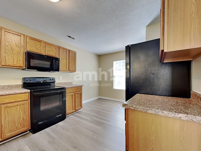 Photo - 3600 Mountain Brook Cir