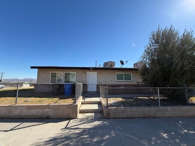 Building Photo - P363 Unit 900