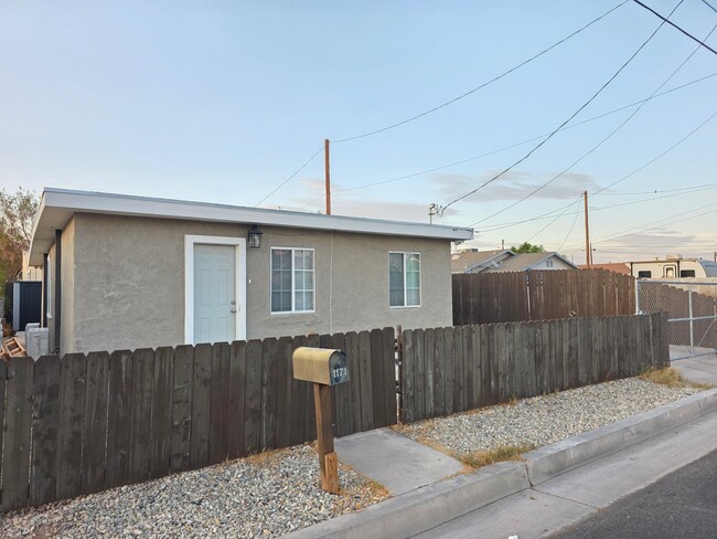 Photo - 1171 Peach St