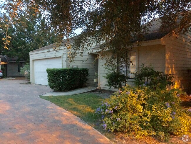 Building Photo - 1128 Park Green Pl Rental