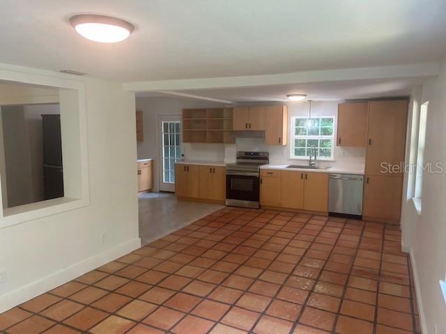 Photo - 930 NE 12th Ave