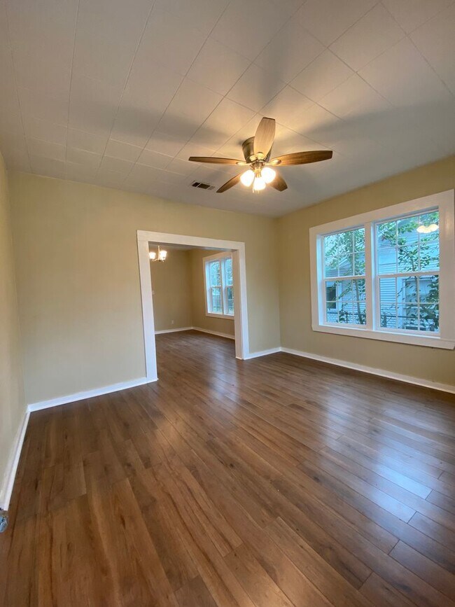 Photo - Temple Beauty 3 Bed 1.5 Bath