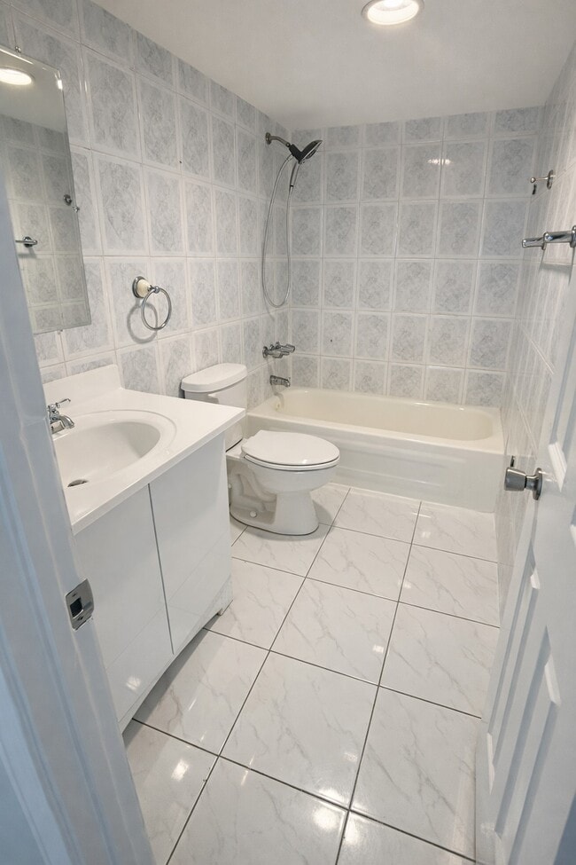 Photo - 10000 NW 80th Ct