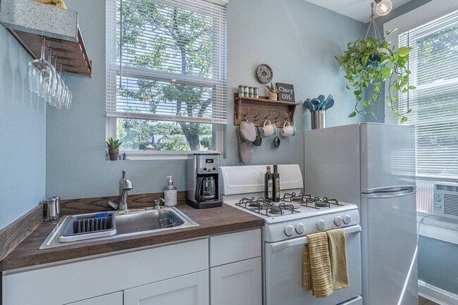 Photo - 5651 Ridge Ave Unidad ID1384097P