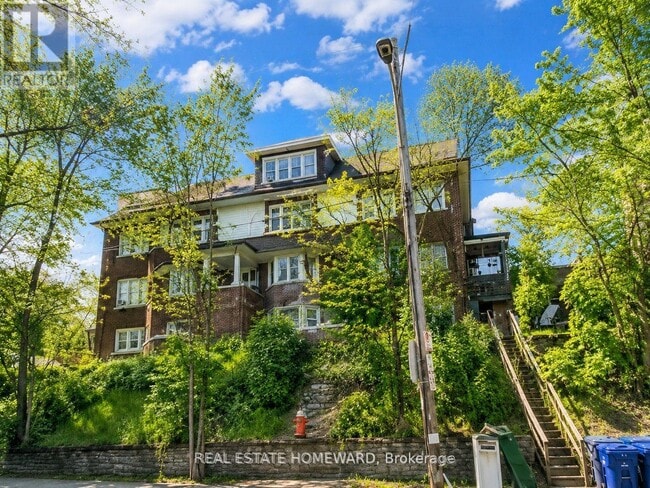 Photo - 435 Parkside Dr Unit 4