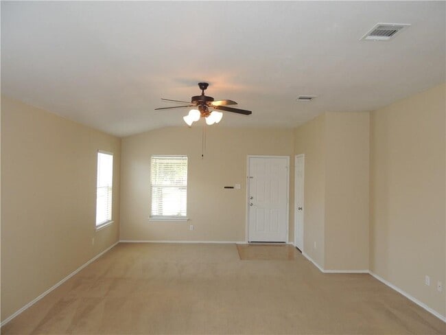 Photo - 315 Feathergrass Dr