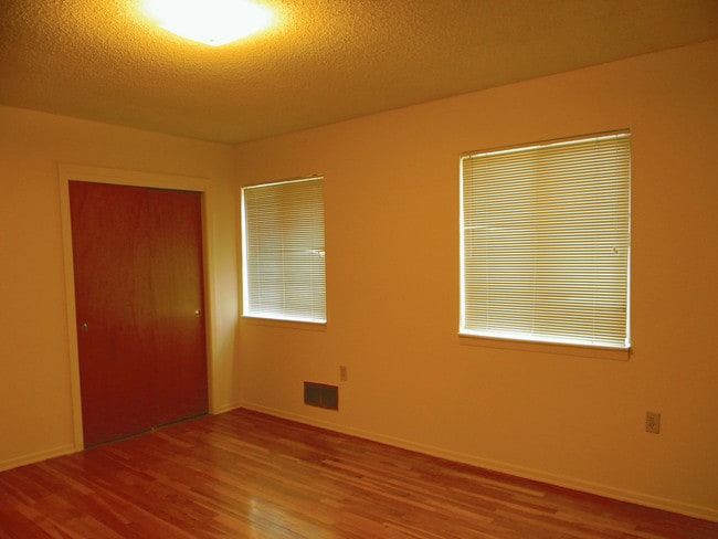 Photo - North Terrace Apartments