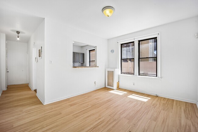 Photo - 429 Fairmount Ave Unit 104