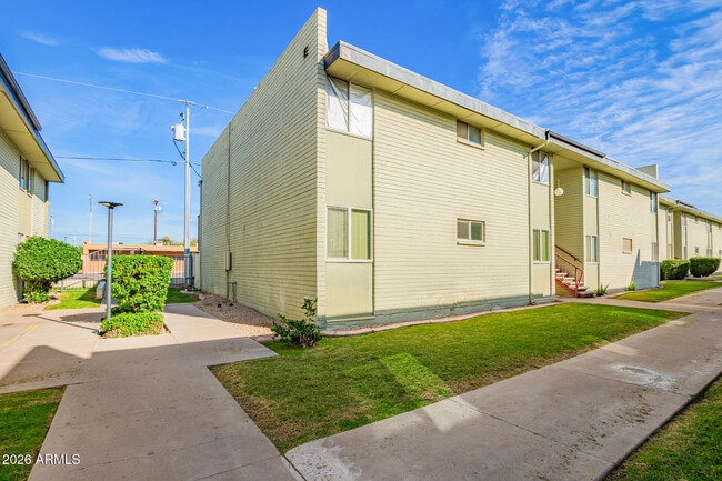 Photo - 6767 N 7th St Unidad 217