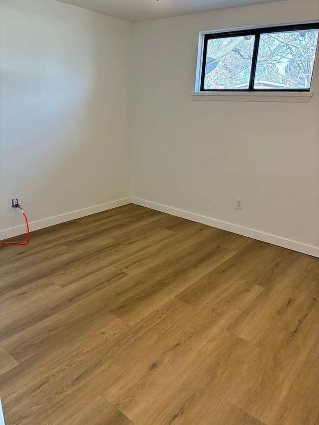 Photo - 1007-1011 E Lincoln Ave Unit 1011 E Lincoln Avenue