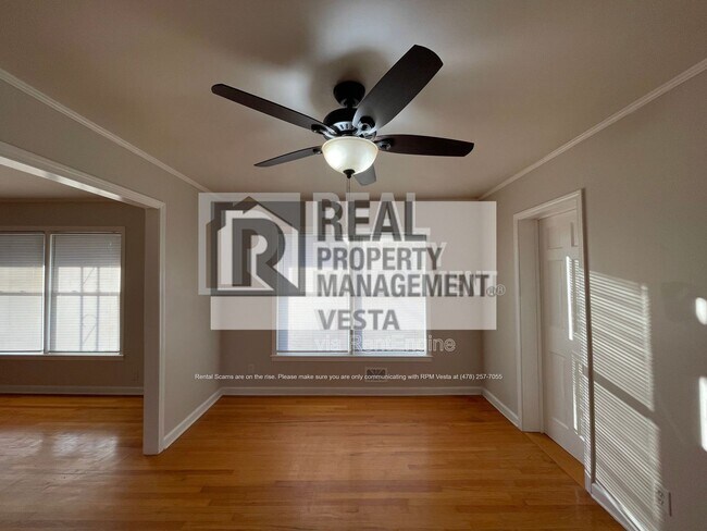 Photo - 7162 Everett Dr