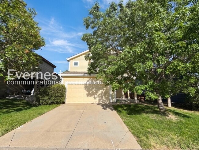 Building Photo - 4 Bed/2.5 Bath Single family home/Available Now!