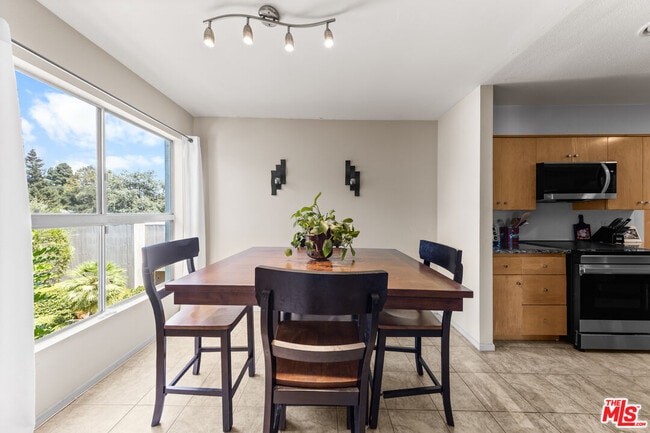 190 Arroyo Terrace Unidad 305