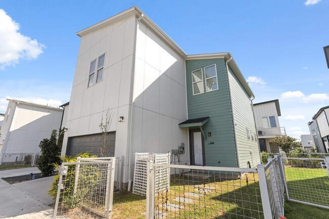 Building Photo - 9818 Mocking Bird Hill Ln