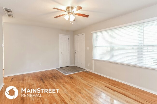 Photo - 11423 Palmer Ave