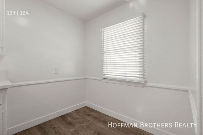 Photo - 6050 10th Ave