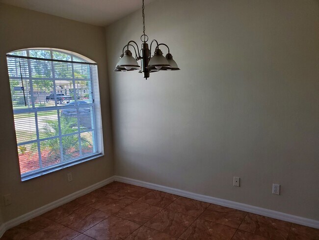 Photo - !!! AVAILABLE NOW !!!  $500 DISCOUNT IF LE... Unit 4615 29th St SW