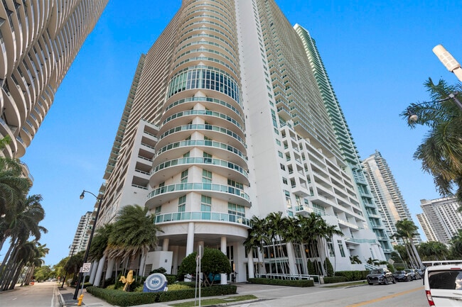 Building Photo - 1800 N Bayshore Dr Unit 3802