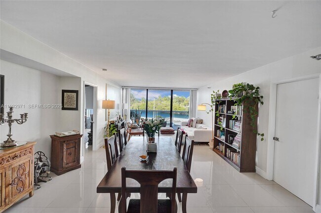 Photo - 20515 E Country Club Dr Unidad 249