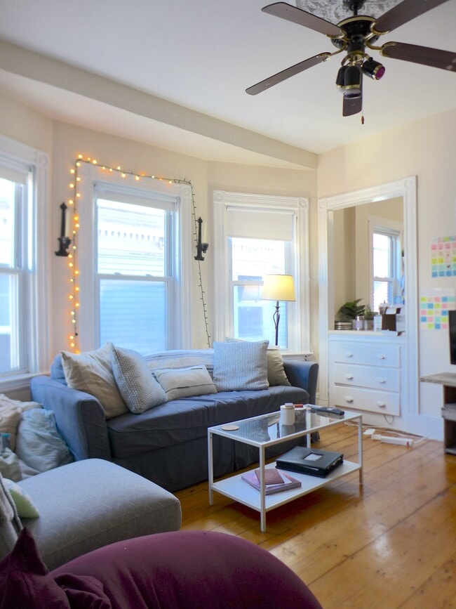 Photo - 71 Hillside St