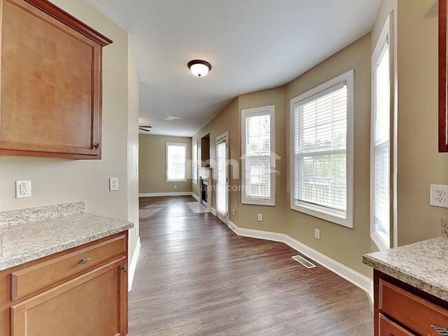 Photo - 3128 Skycrest Dr