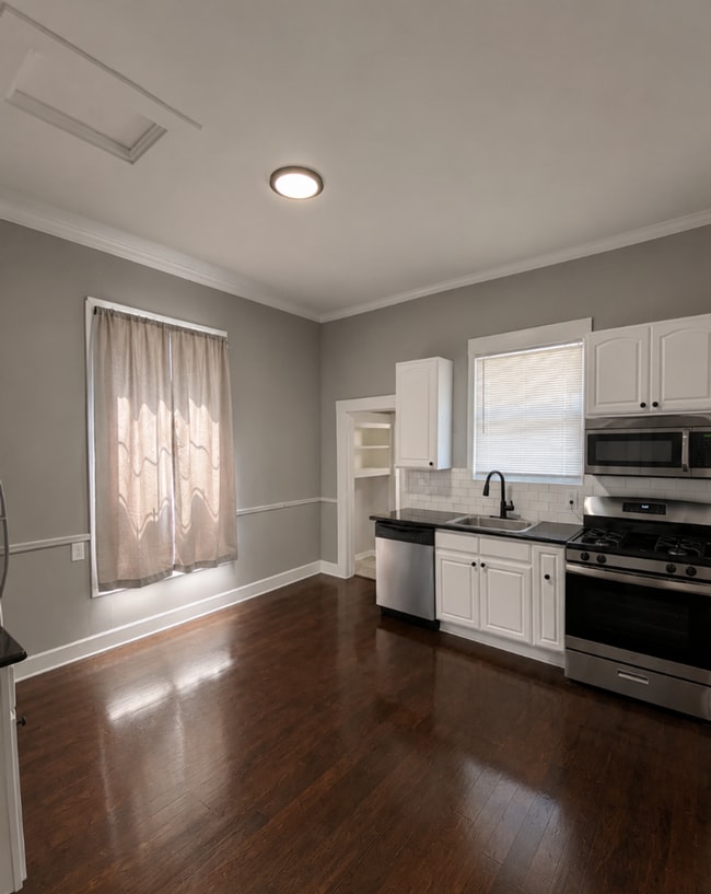 Photo - 2525 Filbert St