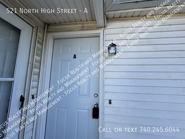 Photo - 521 N High St