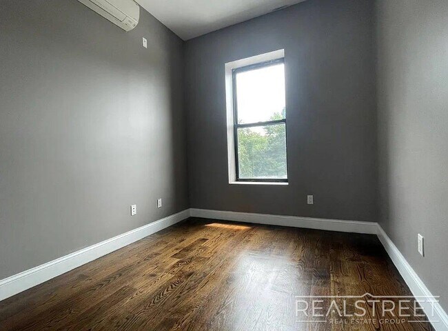 Photo - Myrtle Avenue Unit 3C